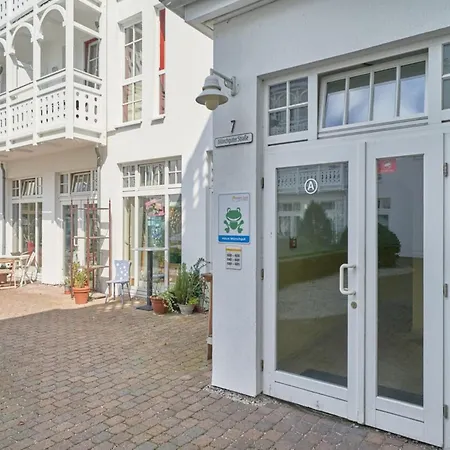 Im Seepark Mit Balkon Und Ahoi-rabatt Sellin (Rugen)